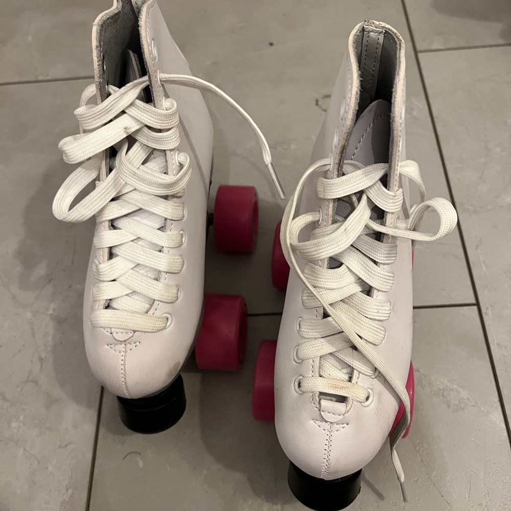 California Skate Company Girls Size 1 White Roller Skates